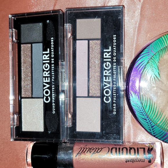 makeup bundle - Picture 2 of 3